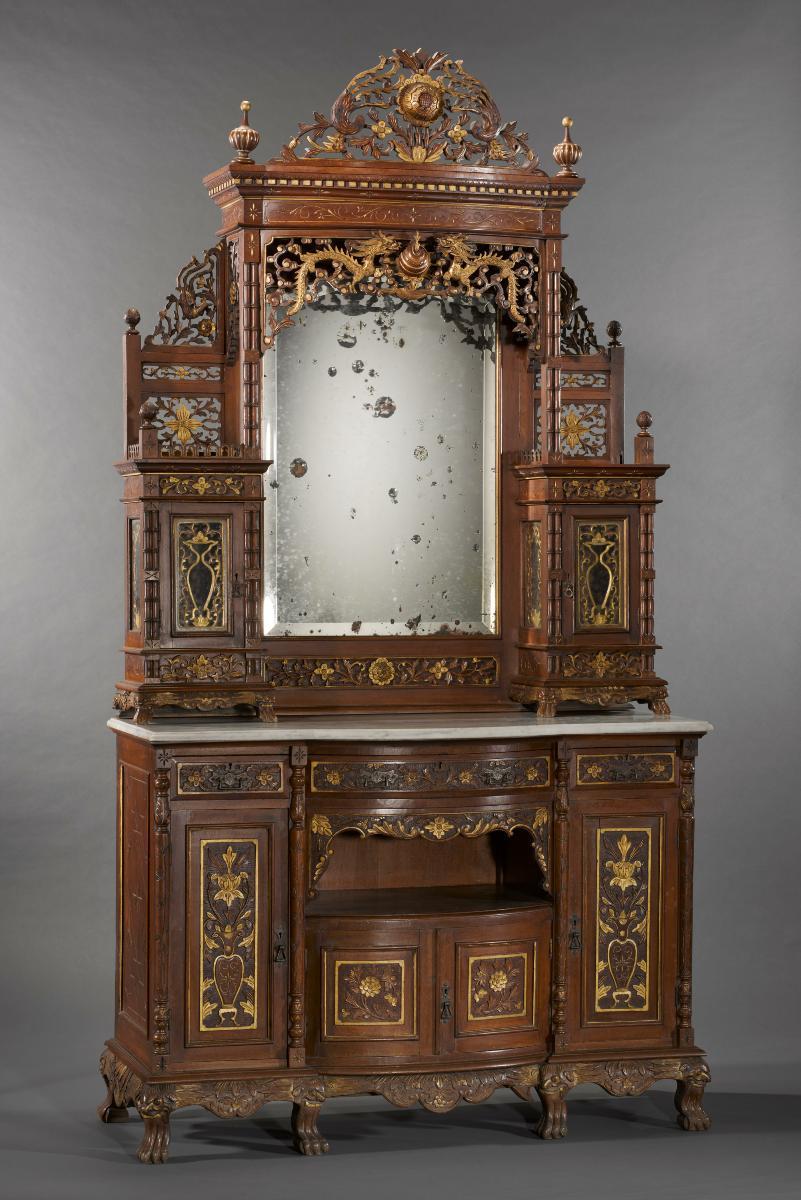 2018 00810 Sideboard